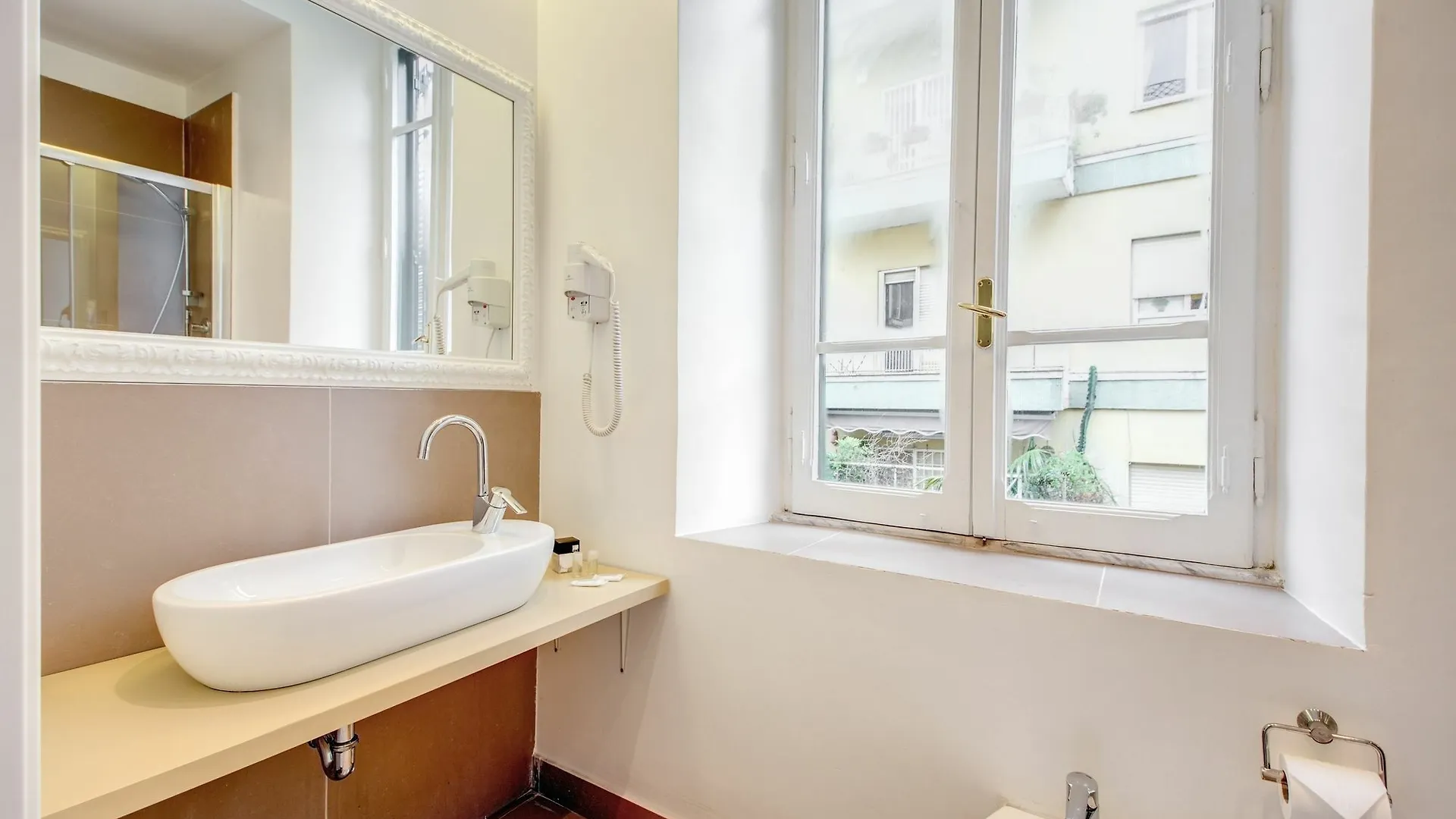 בית הארחה רומא Imperia Suite