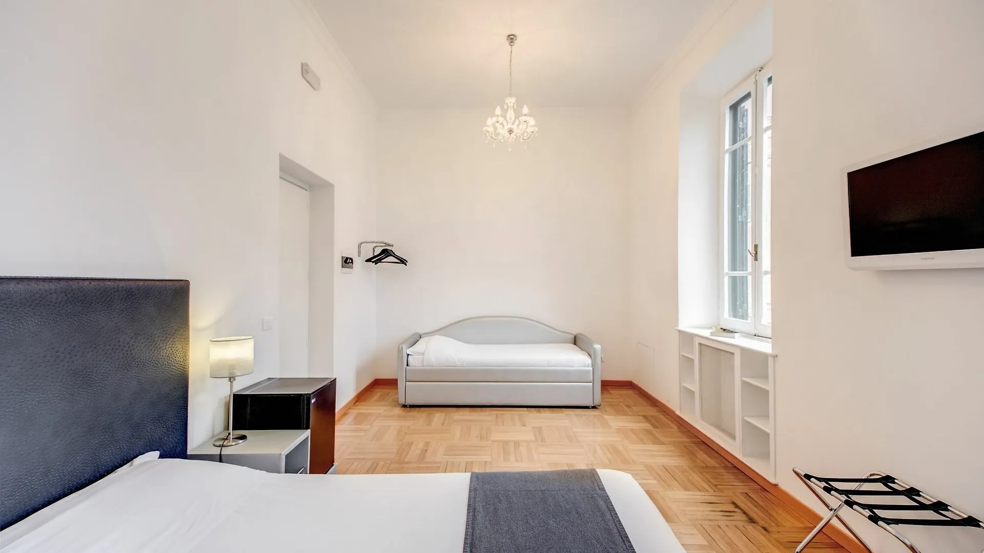רומא Imperia Suite 3*,  איטליה